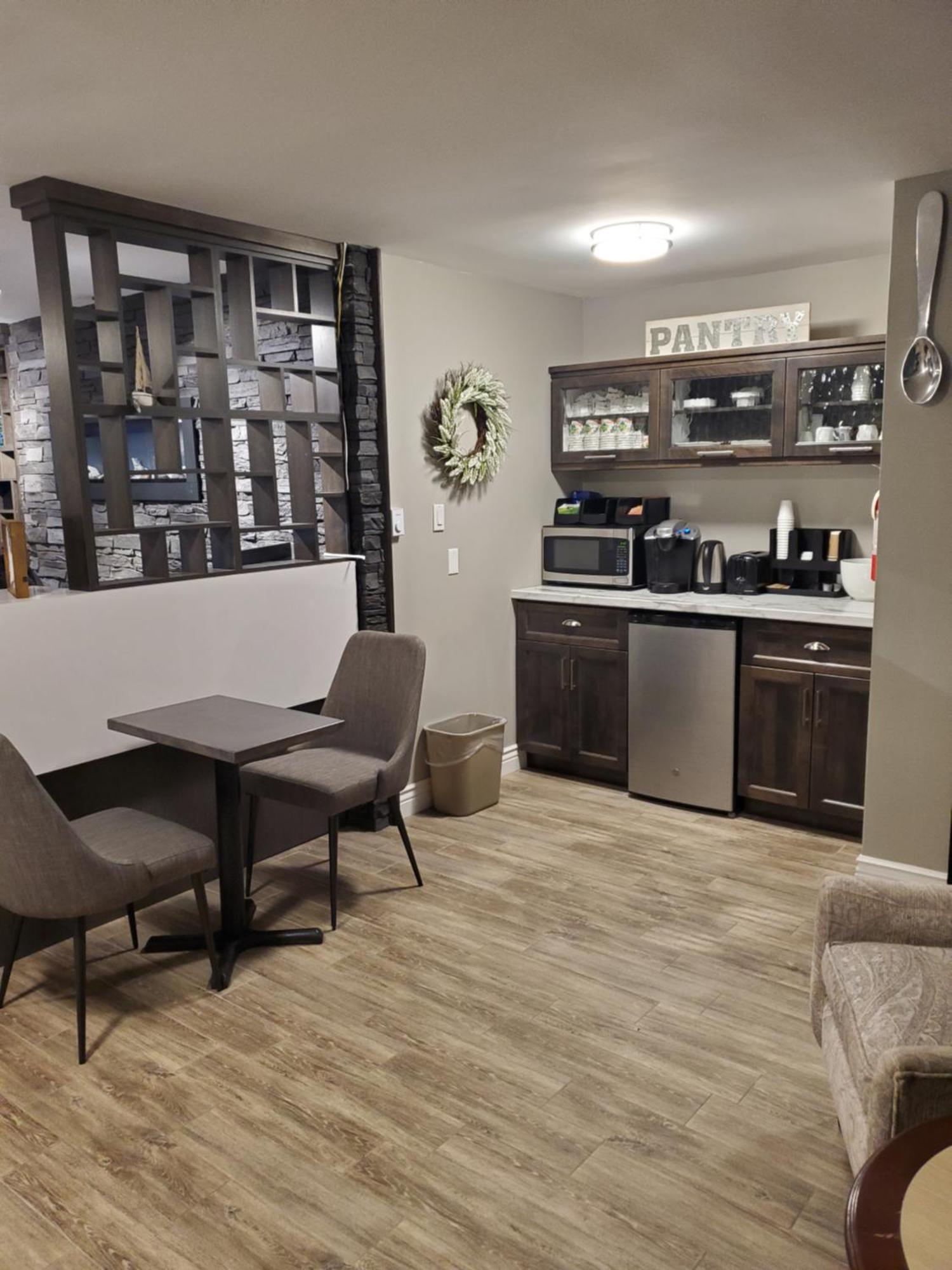 Newfound Inn & Suites Topsail エクステリア 写真