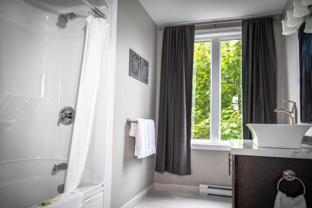 Newfound Inn & Suites Topsail エクステリア 写真