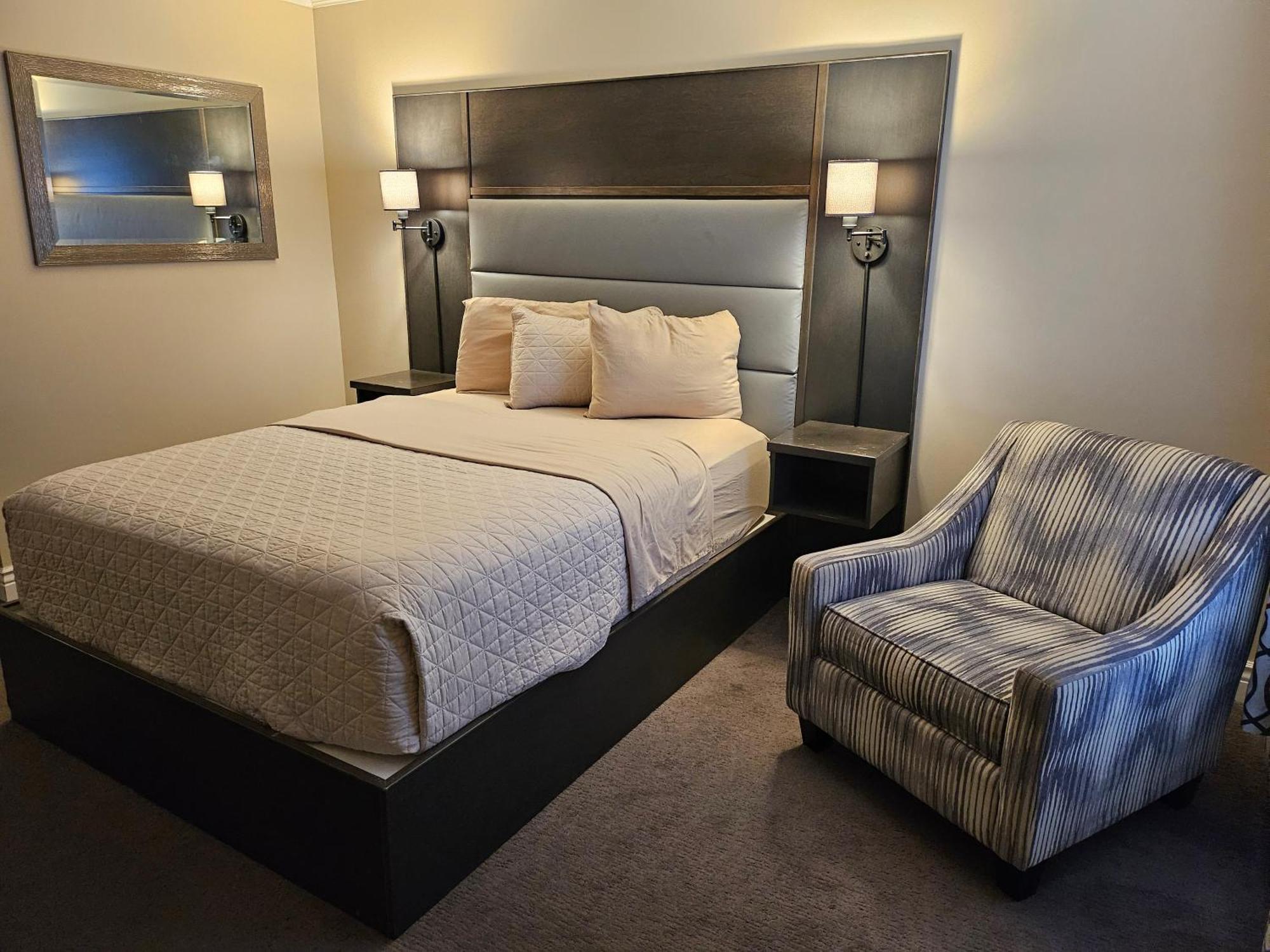 Newfound Inn & Suites Topsail エクステリア 写真